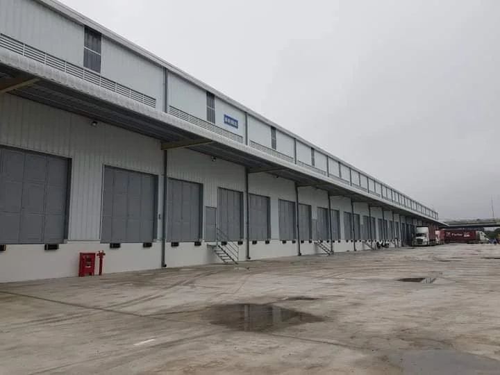 Dãy kho độc lập với các cửa kho