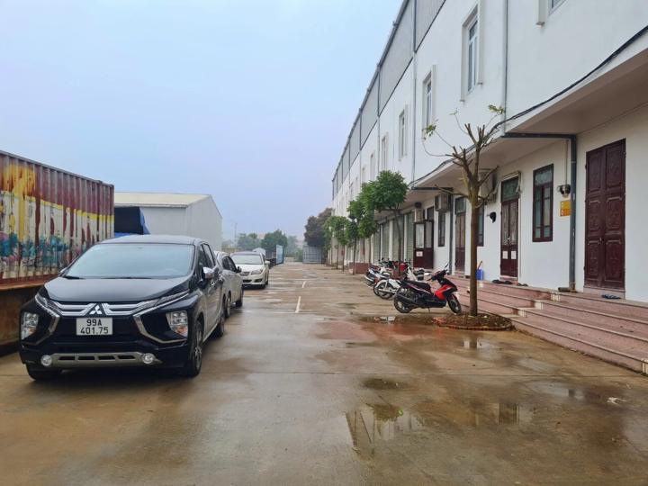 Sân đỗ xe